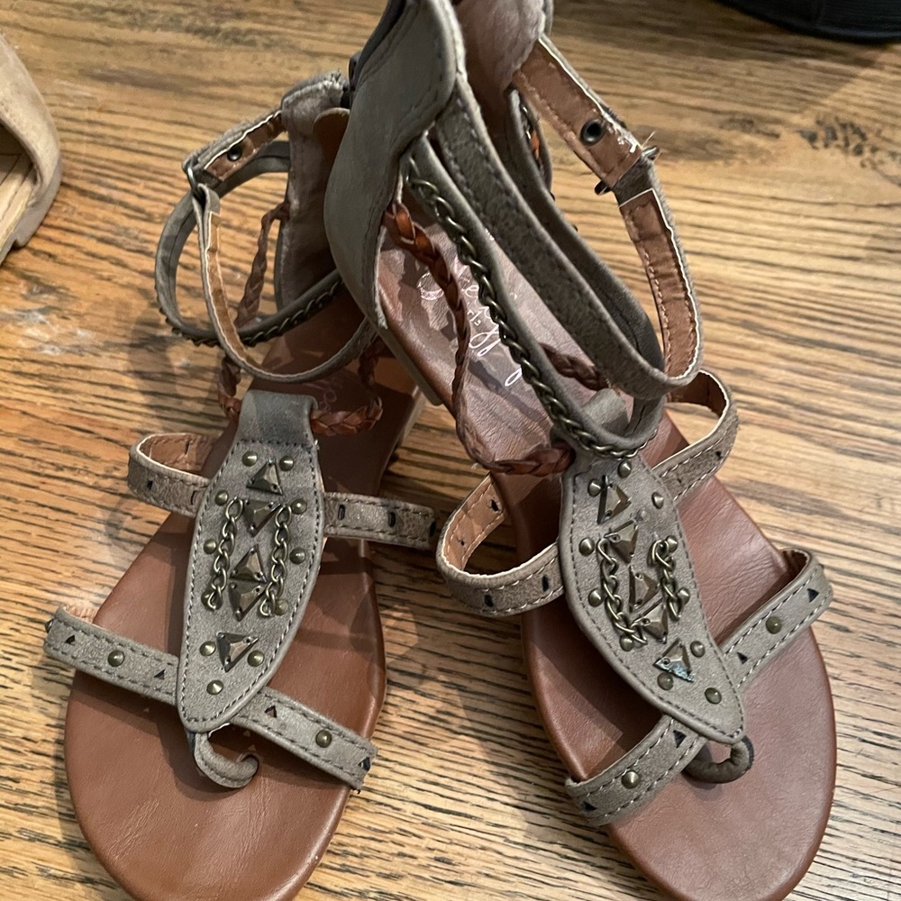 Blowfish Size 13 Sandals EUC
